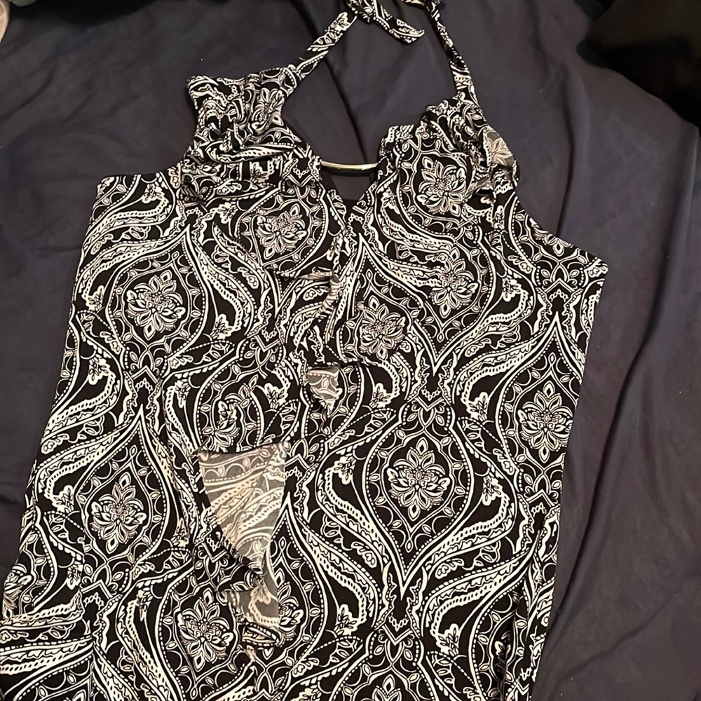 White House Black market blouse